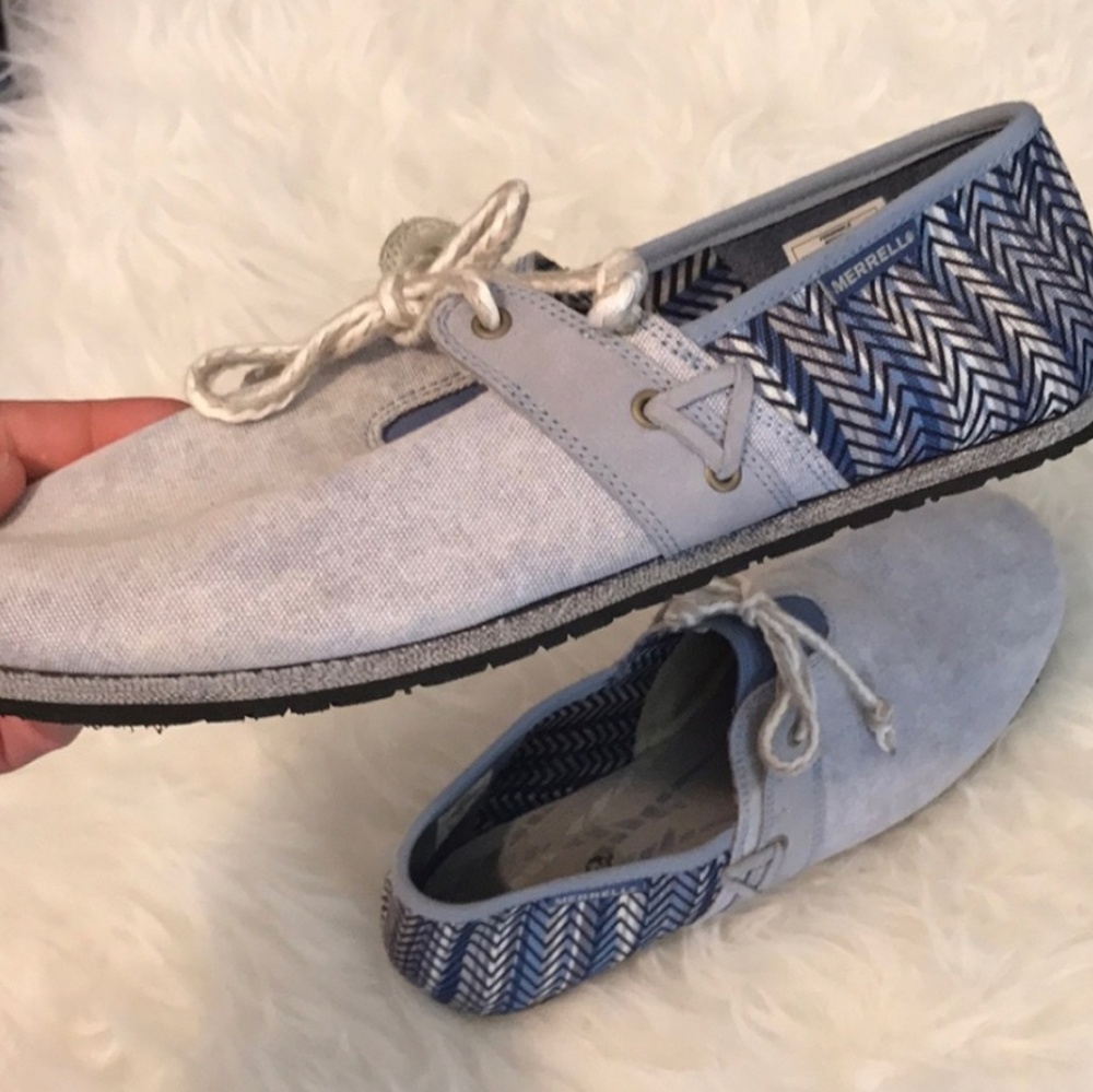 Merrell Duskair Canvas Loafers - size 9